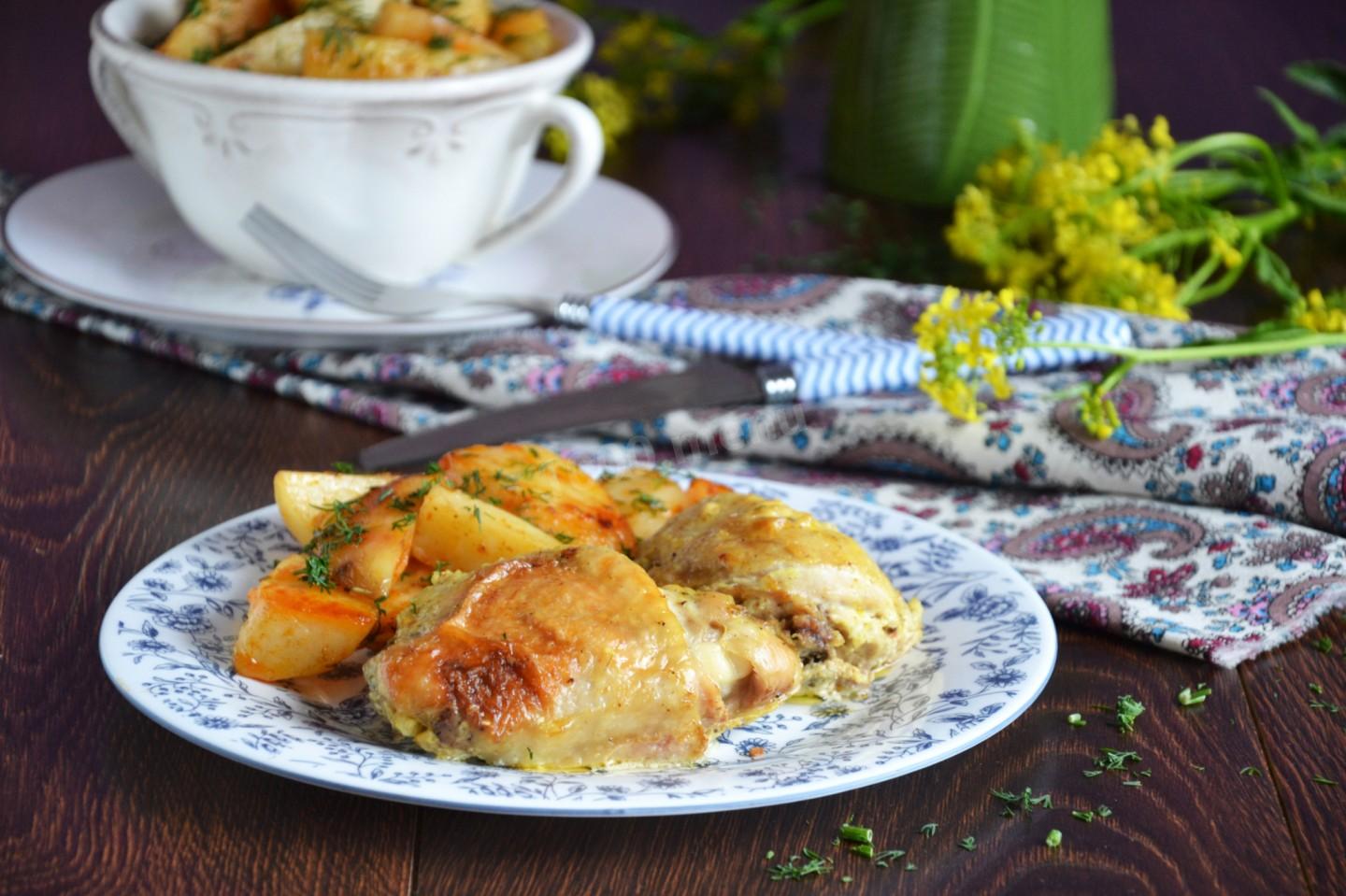 Шаг 6 приготовления Куриные бедра в рукаве в духовке