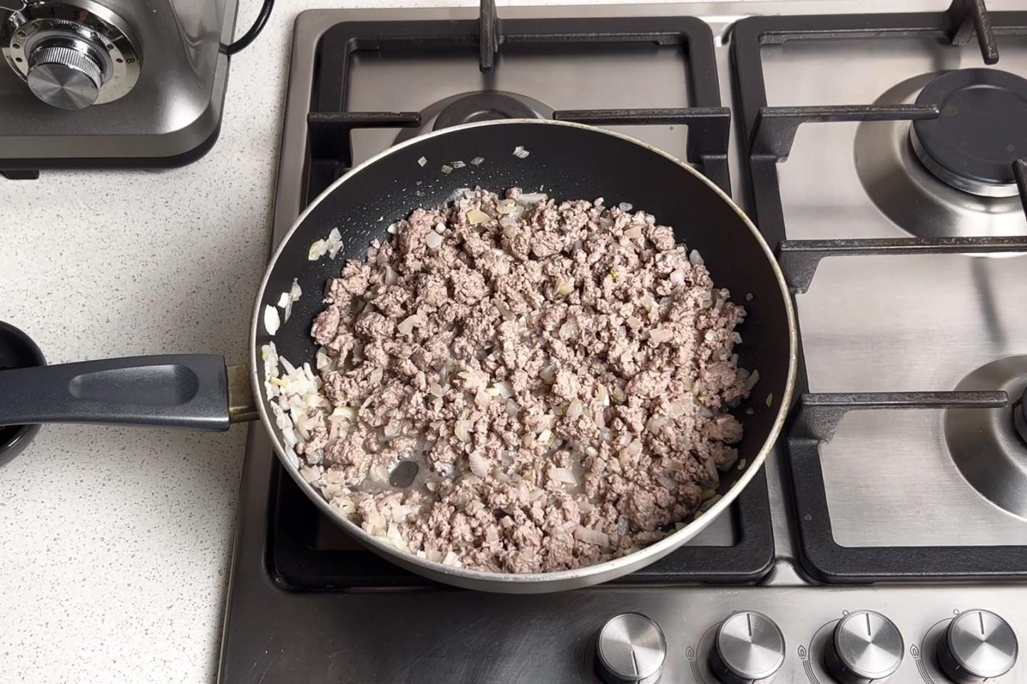Шаг 5 приготовления Лазанья классическая с соусом бешамель
