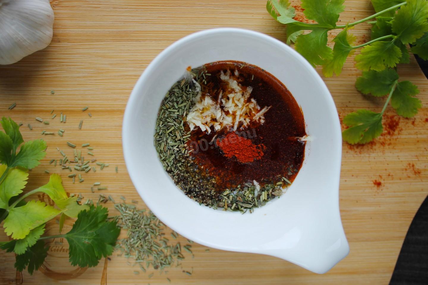 Шаг 3 приготовления Курица в духовке с корочкой целиком фольге