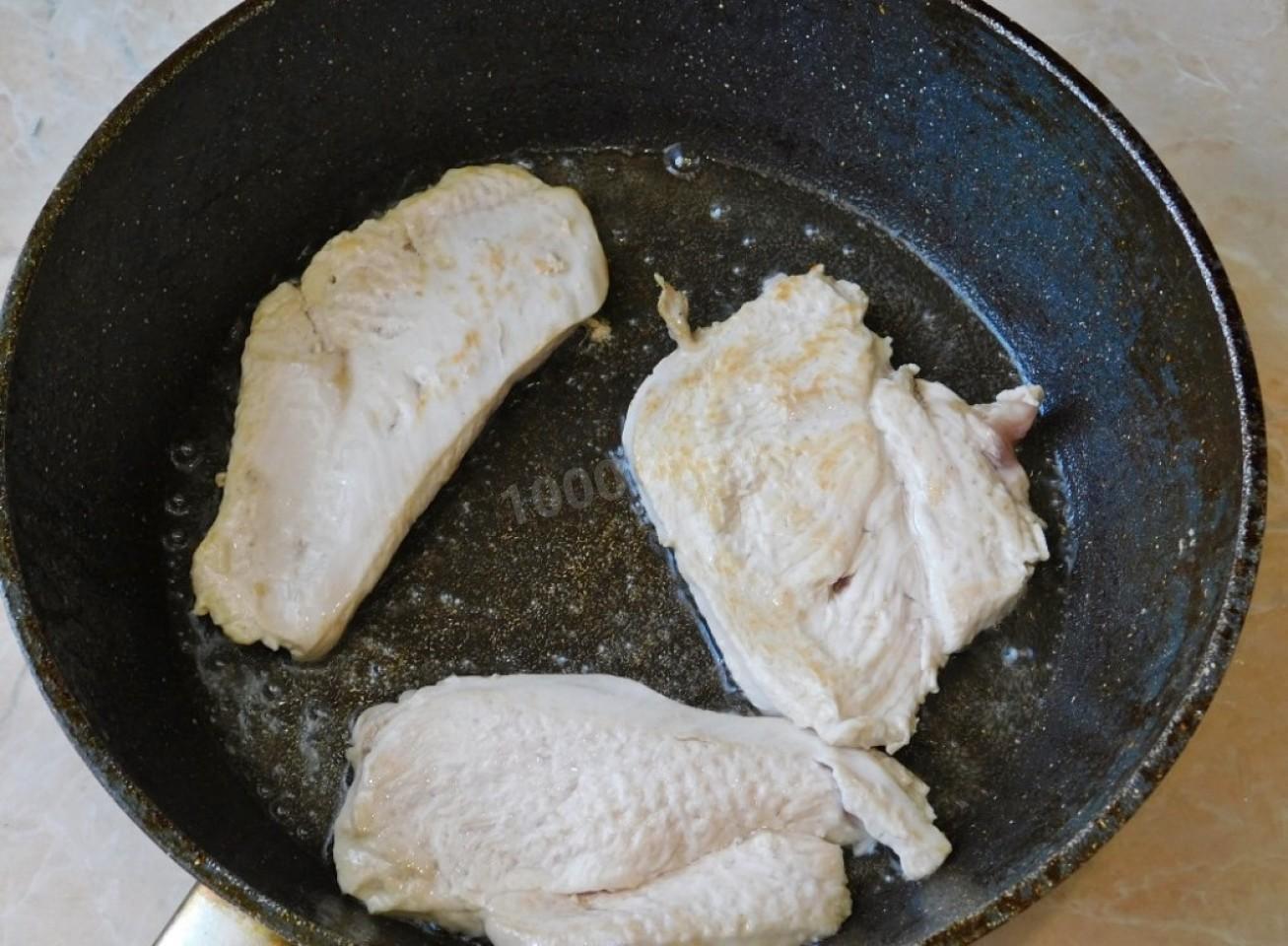 Шаг 2 приготовления Куриная грудка по французски