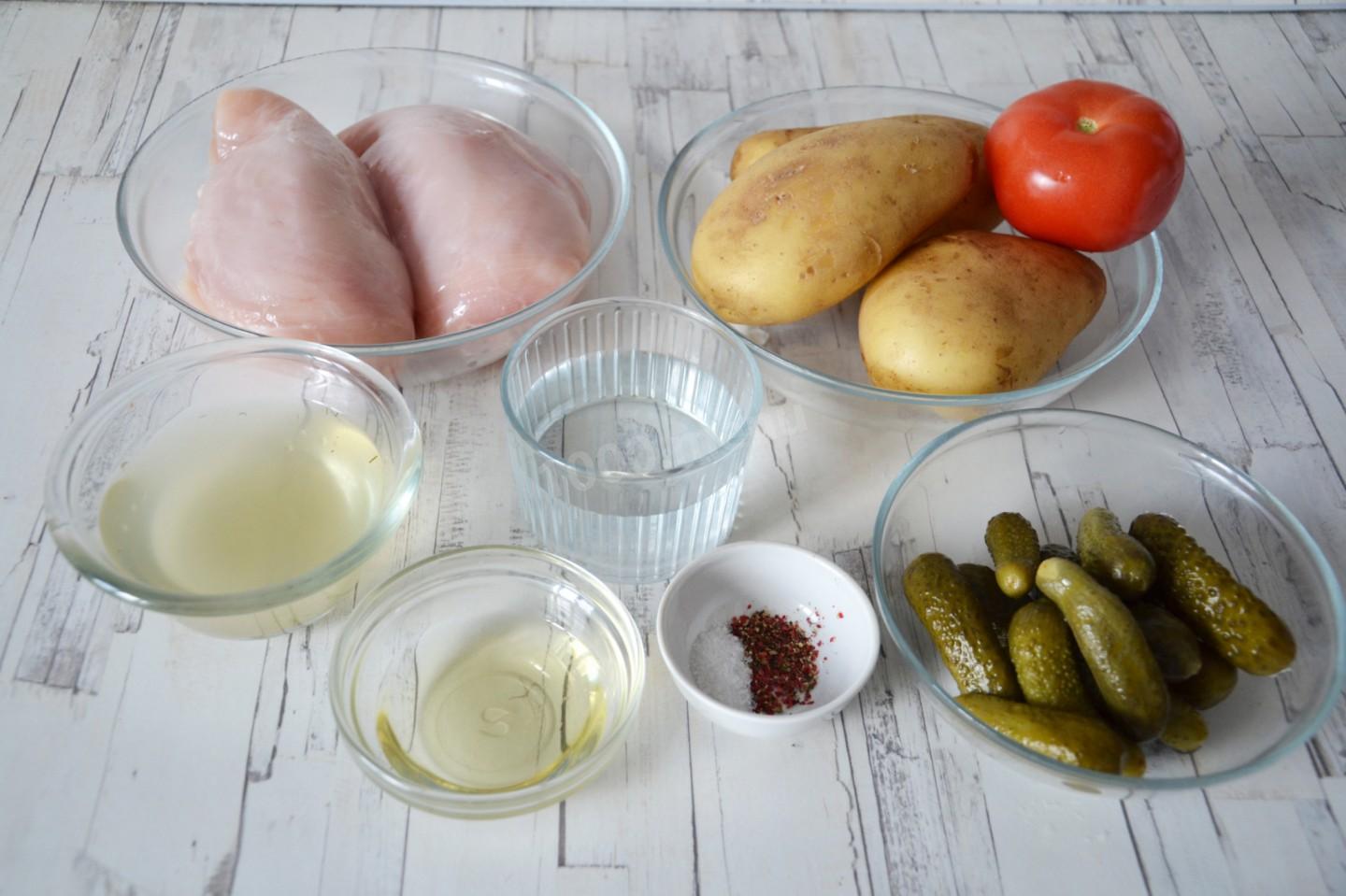 Шаг 1 приготовления Азу из курицы с солеными огурцами
