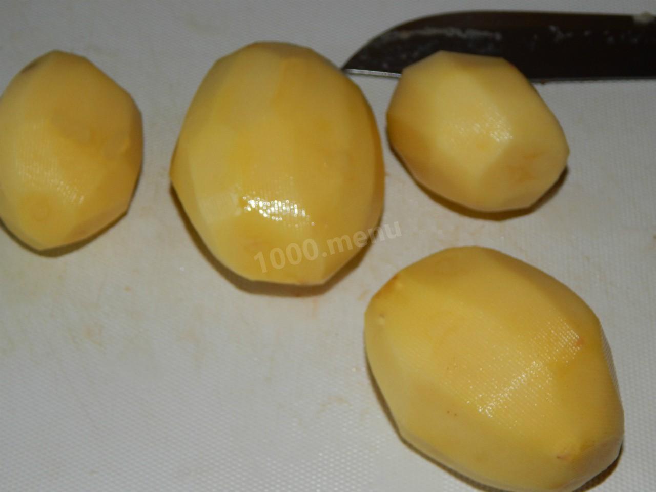 Шаг 1 приготовления Жареная картошка с яйцом на сковороде