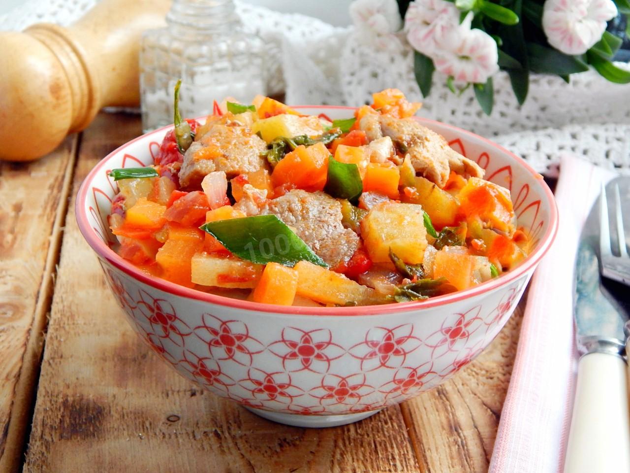 Обложка рецепта Индейка тушеная с овощами