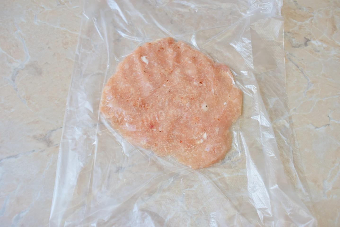 Шаг 4 приготовления Бризоль из курицы на сковороде
