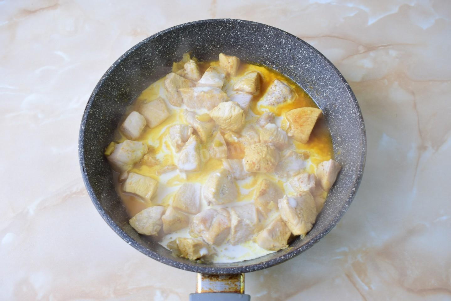 Шаг 8 приготовления Курица карри с рисом