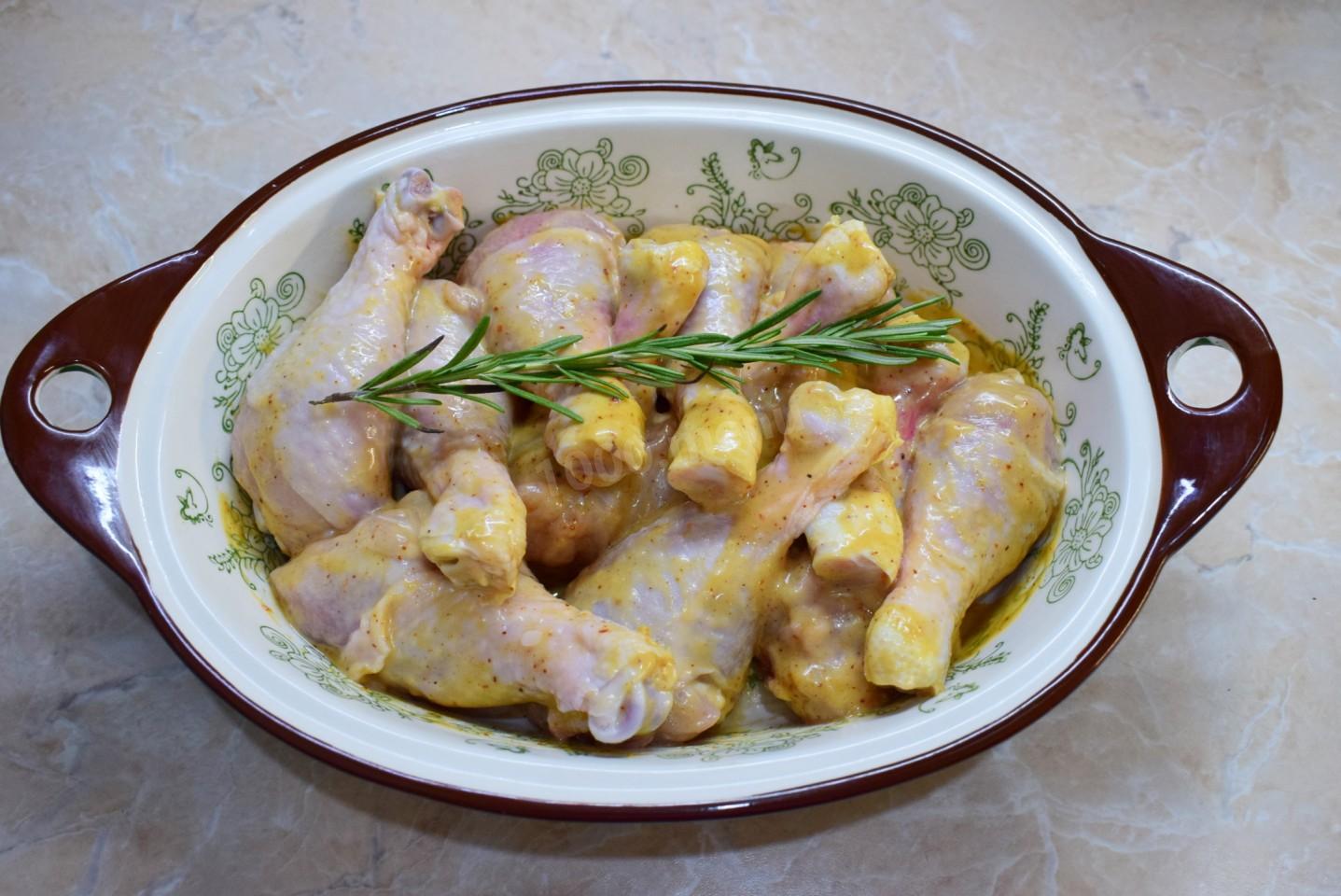 Шаг 4 приготовления Курица в медово горчичном соусе в духовке запеченная