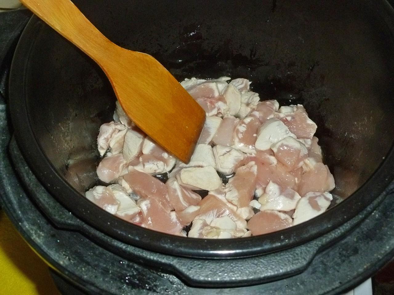 Шаг 3 приготовления Гречка с курицей в мультиварке