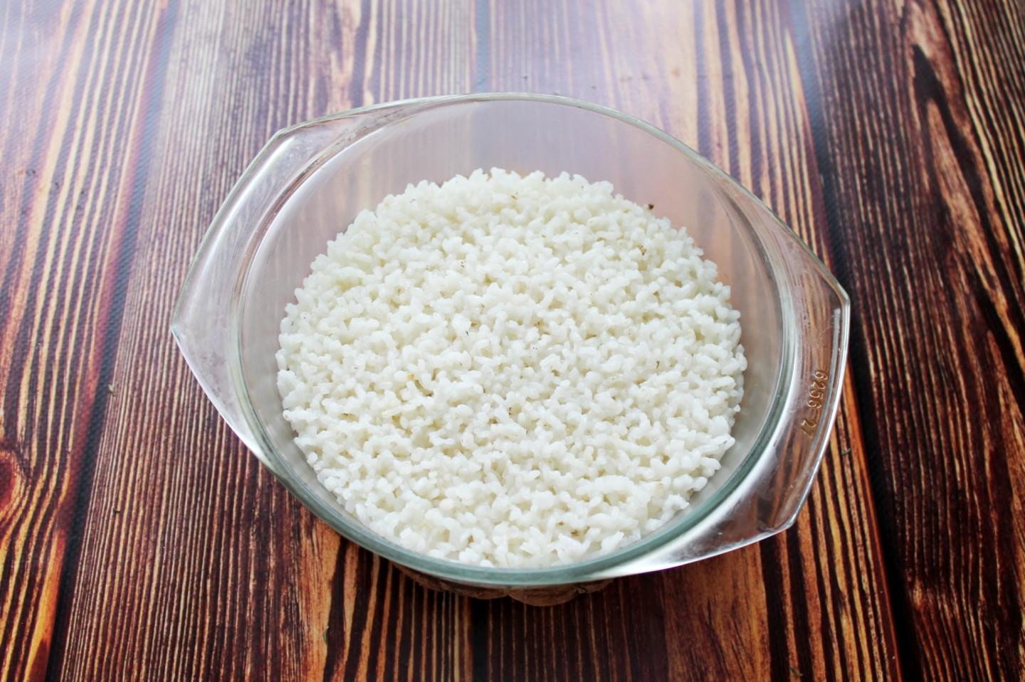 Шаг 6 приготовления Минтай с рисом