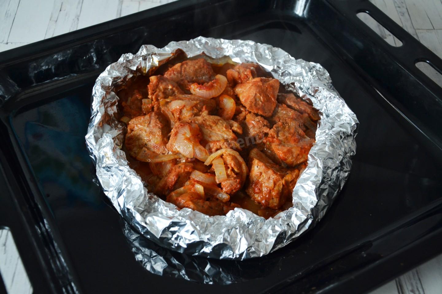 Шаг 10 приготовления Мясо кусочками в духовке