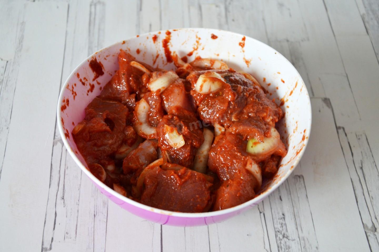 Шаг 7 приготовления Мясо кусочками в духовке