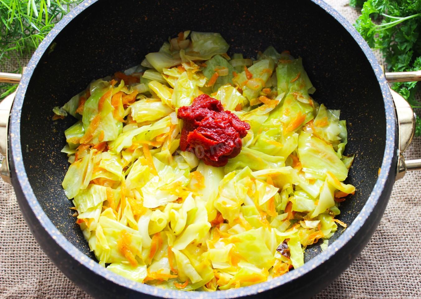 Шаг 10 приготовления Баклажан с капустой картошкой рагу