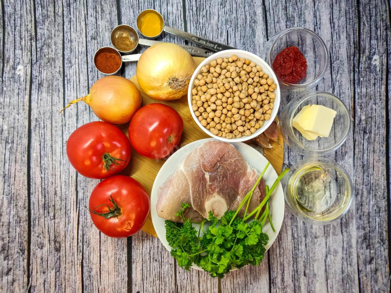 Шаг 1 приготовления Нут с мясом и овощами