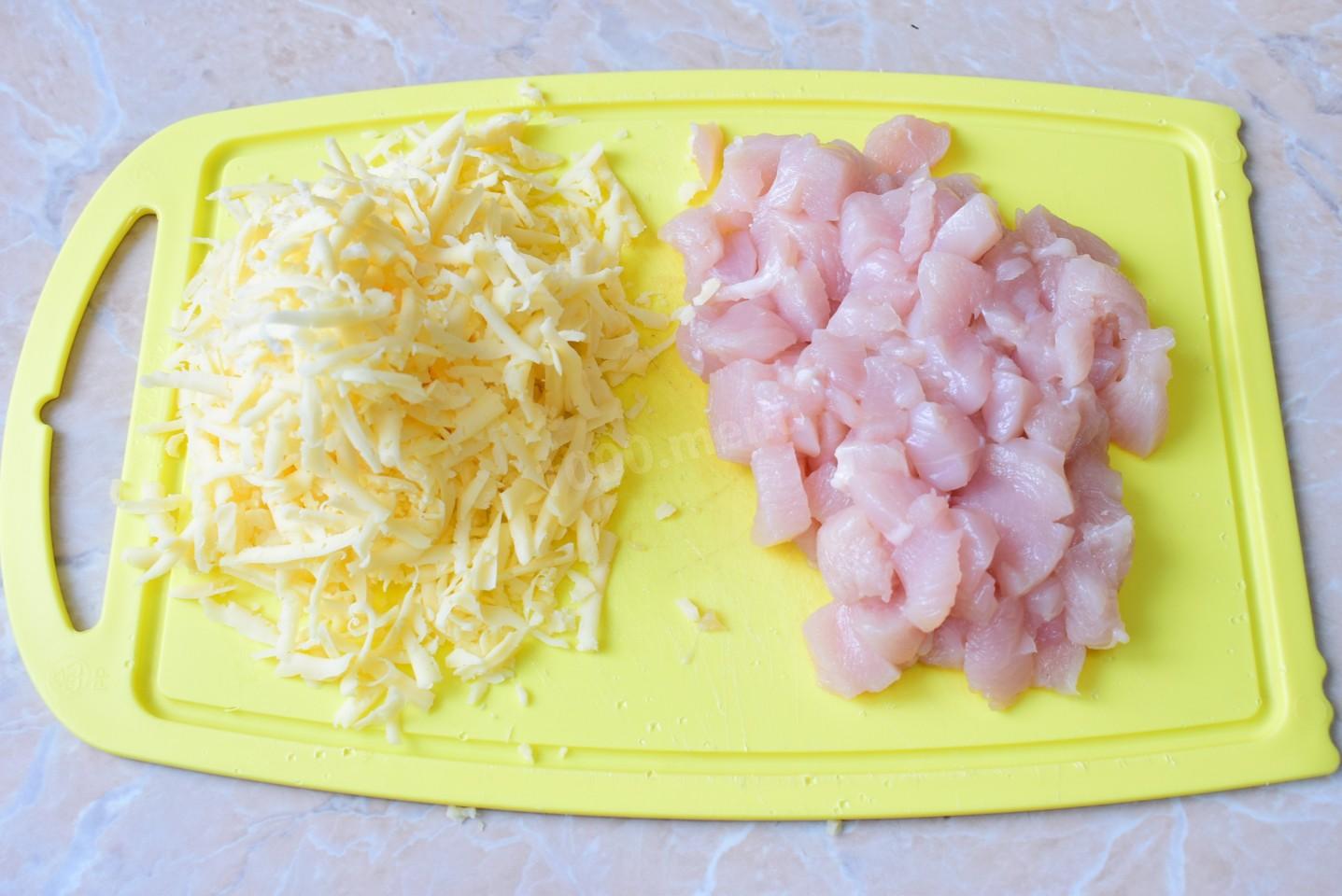 Шаг 2 приготовления Пицца деревенская с курицей закрытая