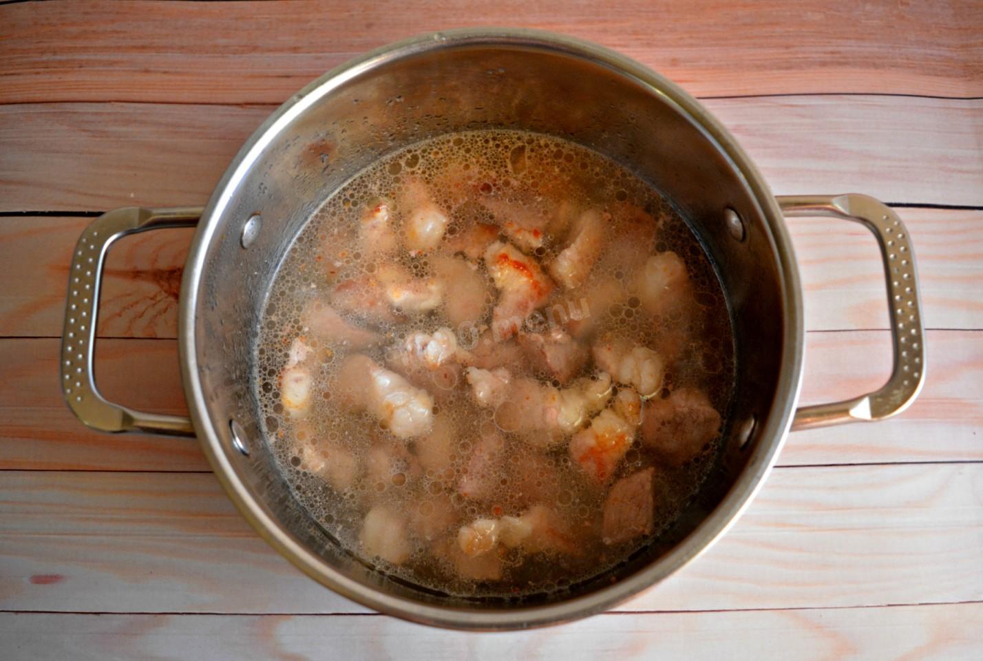 Шаг 3 приготовления Солянка с капустой картошкой и мясом