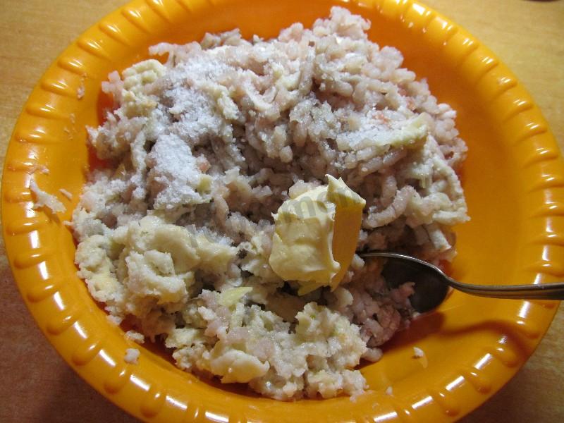 Шаг 7 приготовления Котлеты из сома нежные