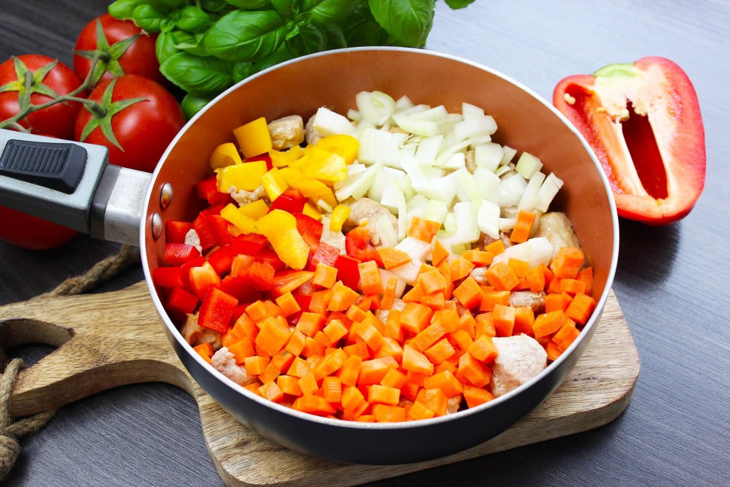 Шаг 7 приготовления Красная фасоль с мясом тушеная