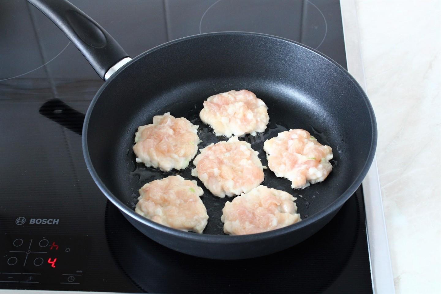 Шаг 7 приготовления Курица по албански