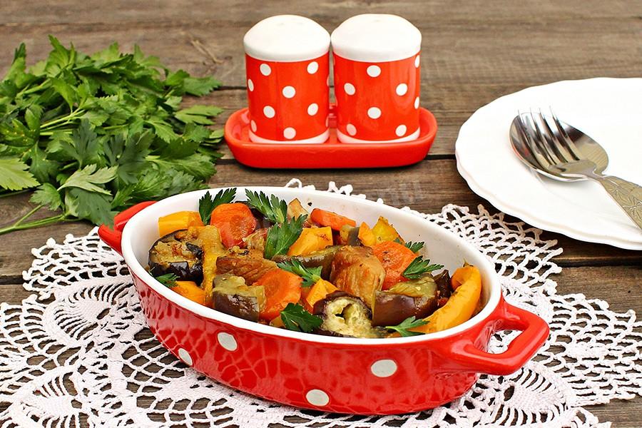 Обложка рецепта Мясо тушеное с баклажанами