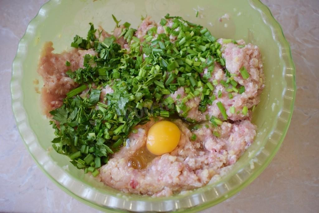 Шаг 4 приготовления Куриные котлеты с зеленью