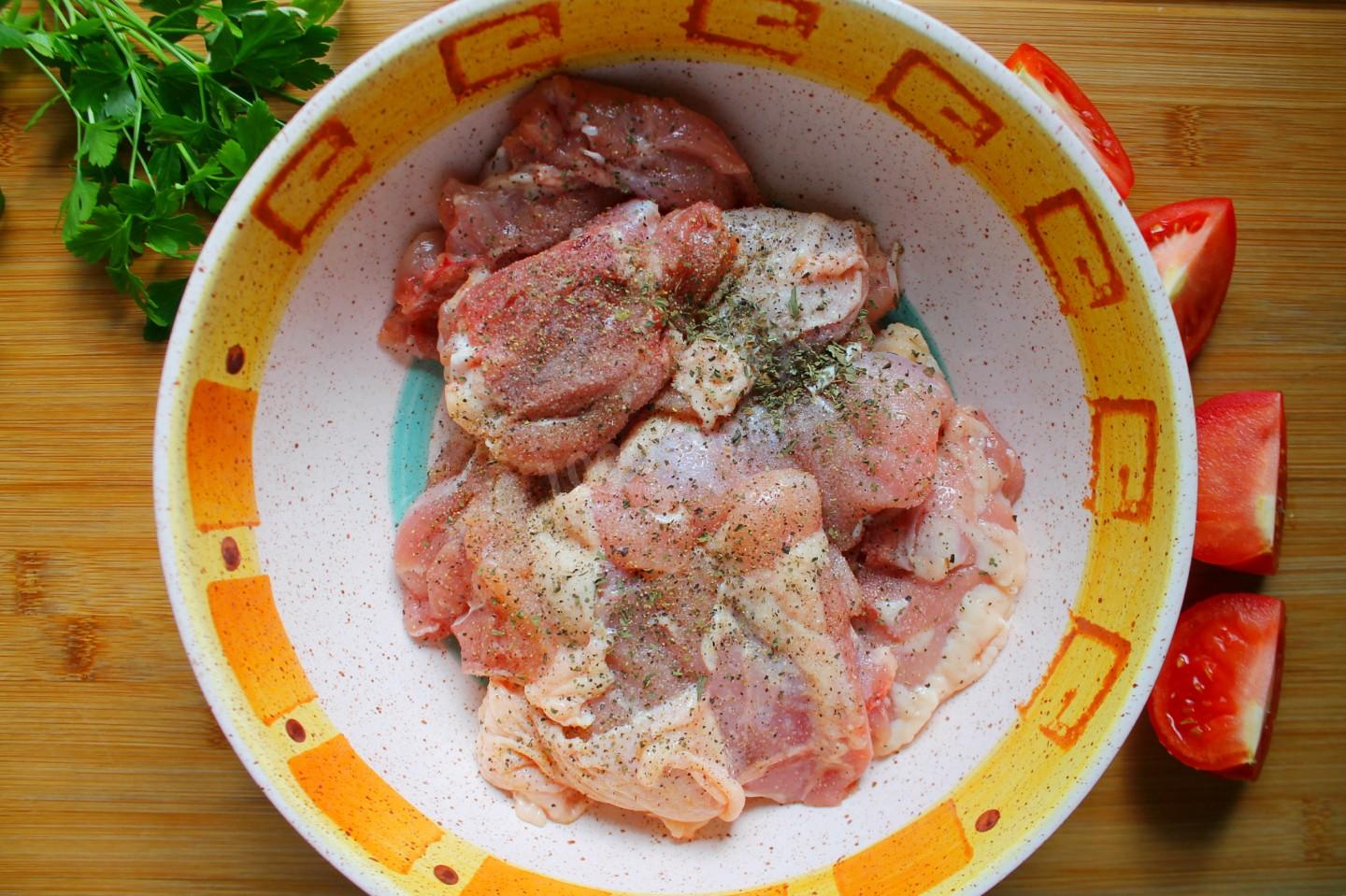 Шаг 3 приготовления Шашлык из куриных окорочков