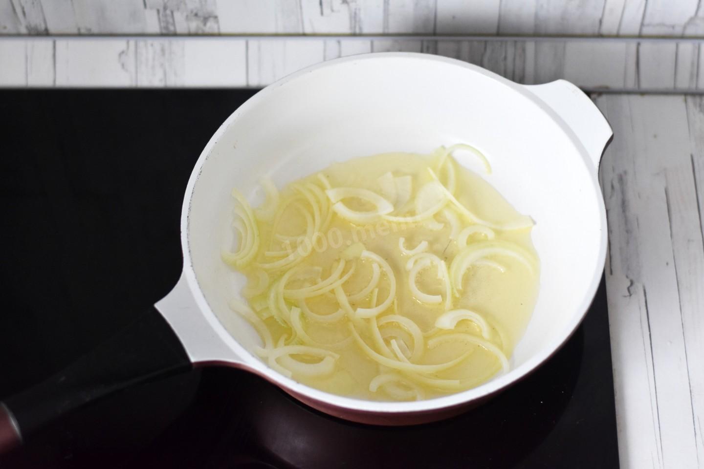 Шаг 7 приготовления Печень тушеная с капустой
