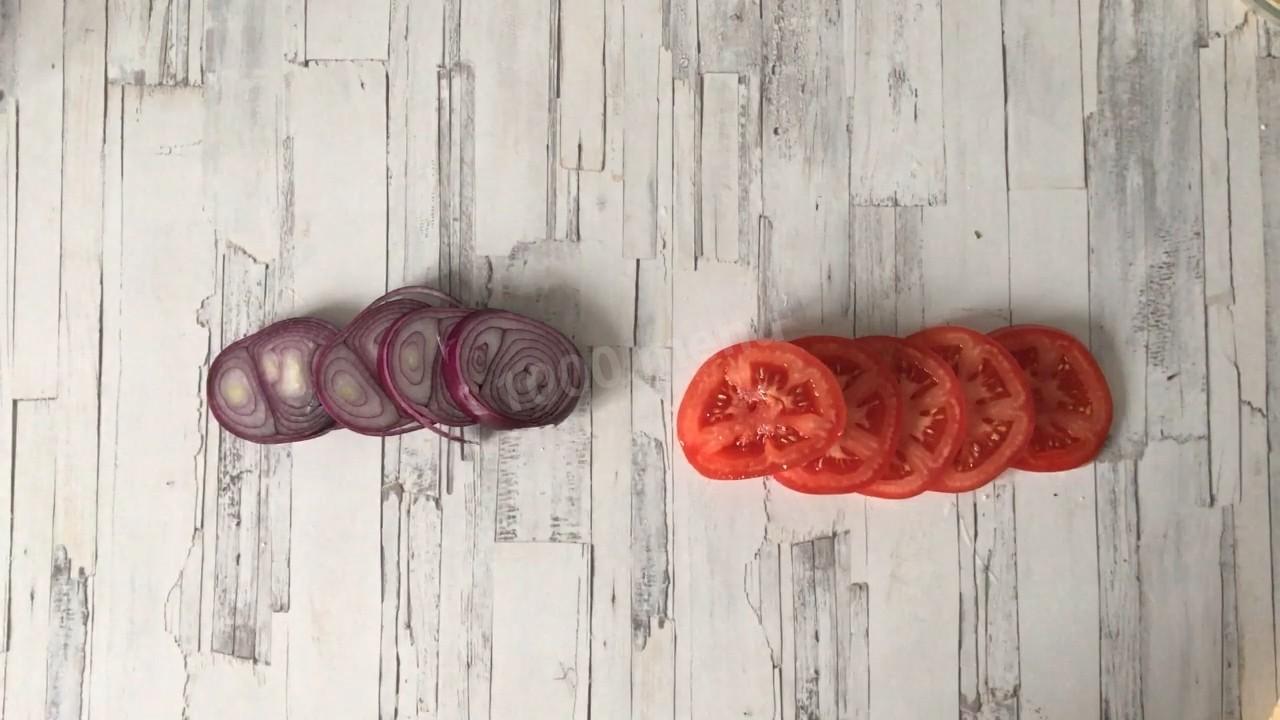 Шаг 2 приготовления Свинина с ананасом и сыром в духовке запеченная