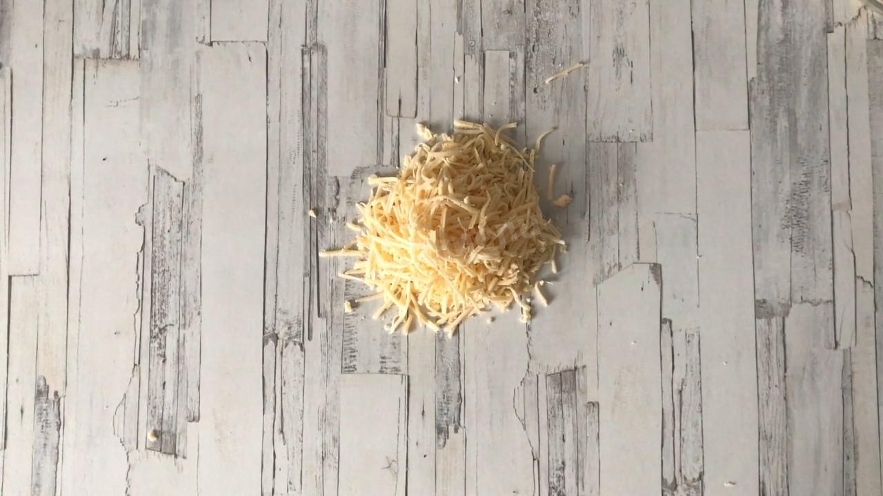 Шаг 4 приготовления Свинина с ананасом и сыром в духовке запеченная