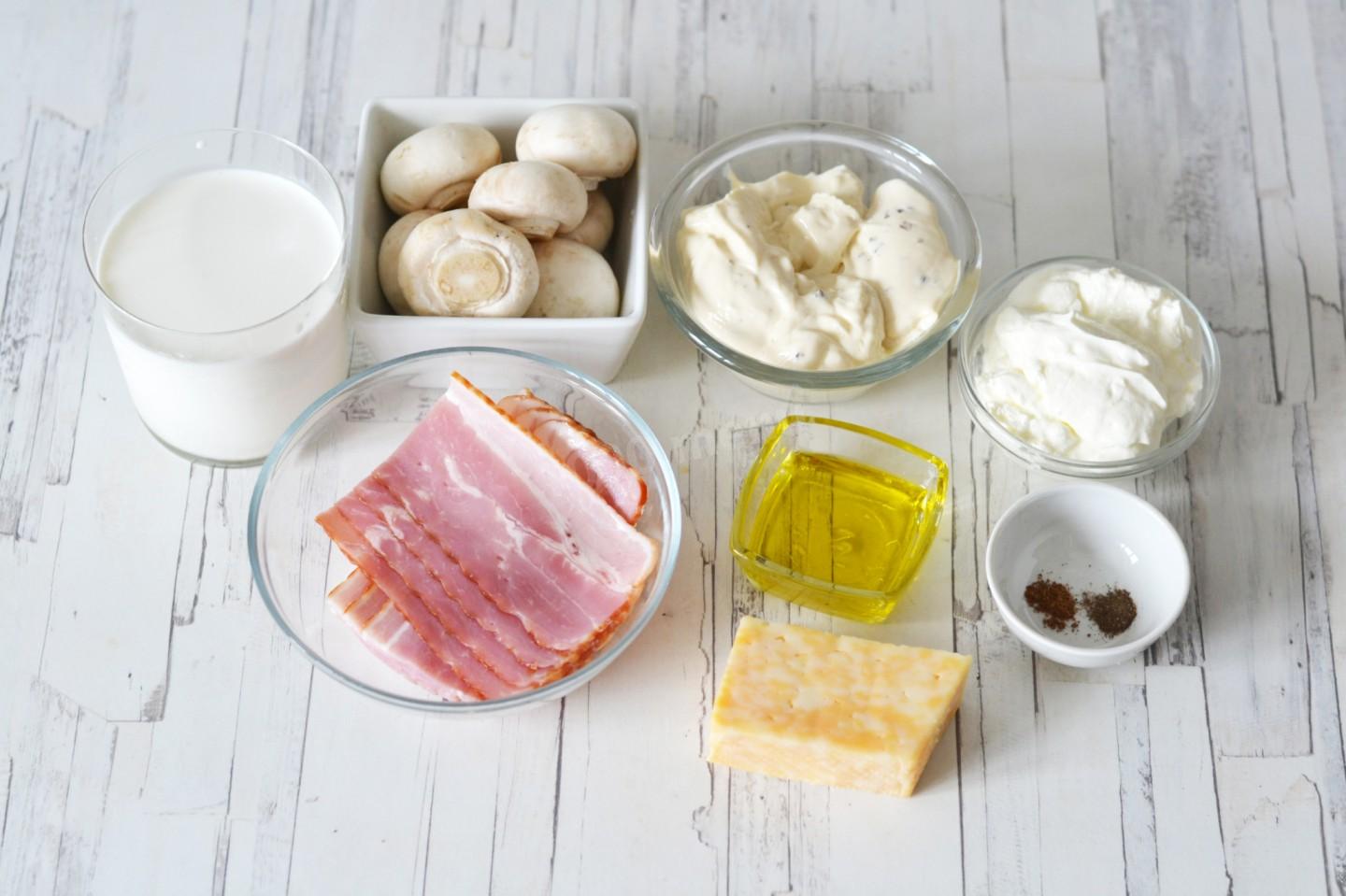 Шаг 3 приготовления Картошка с сыром и беконом в духовке по швейцарски