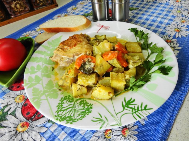 Шаг 11 приготовления Курица с кабачками в мультиварке