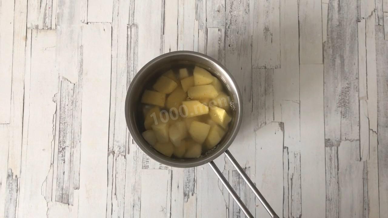 Шаг 7 приготовления Чебуреки с картошкой
