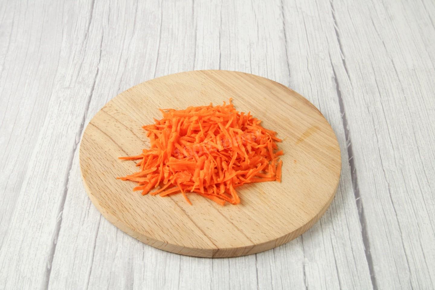 Шаг 2 приготовления Пирожки с капустой и яблоками