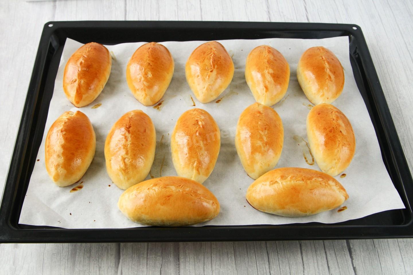 Шаг 29 приготовления Пирожки с капустой и яблоками