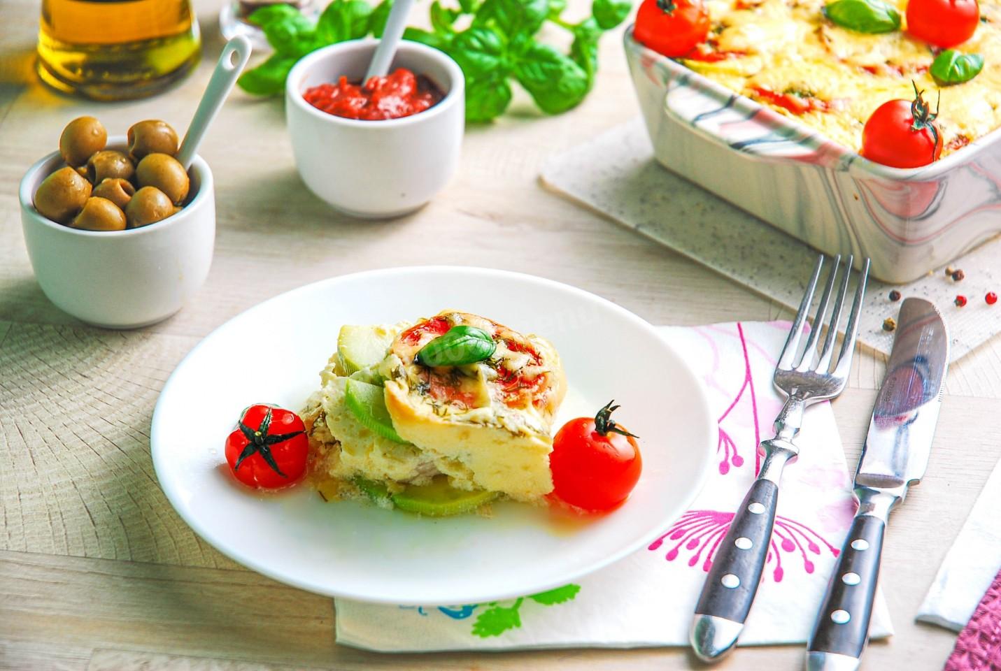Шаг 12 приготовления Запеканка из кабачков с курицей сыром и помидорами