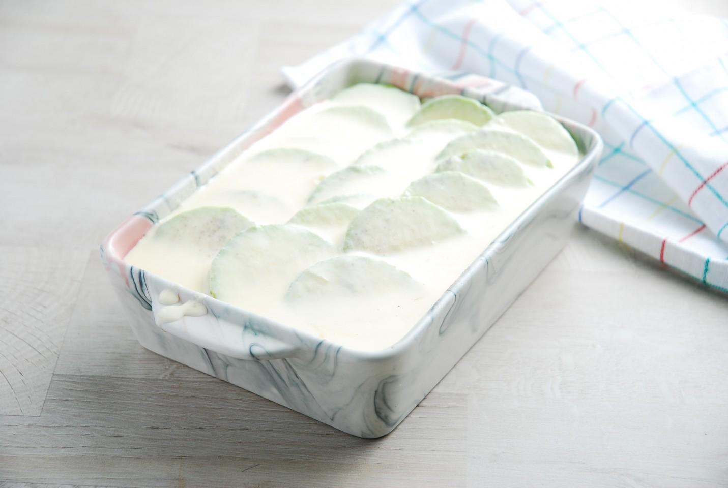 Шаг 8 приготовления Запеканка из кабачков с курицей сыром и помидорами