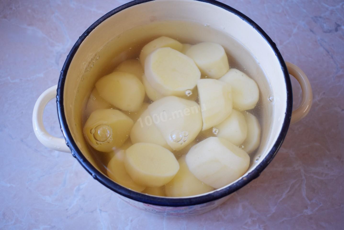 Шаг 2 приготовления Картофельное пюре с яйцом и молоком