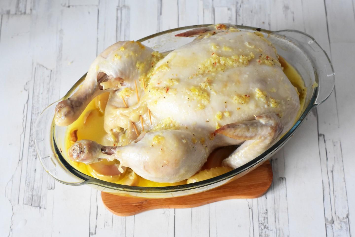 Шаг 11 приготовления Курица в утятнице в духовке