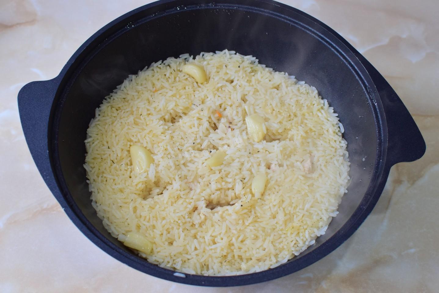 Шаг 12 приготовления Плов из куриной грудки