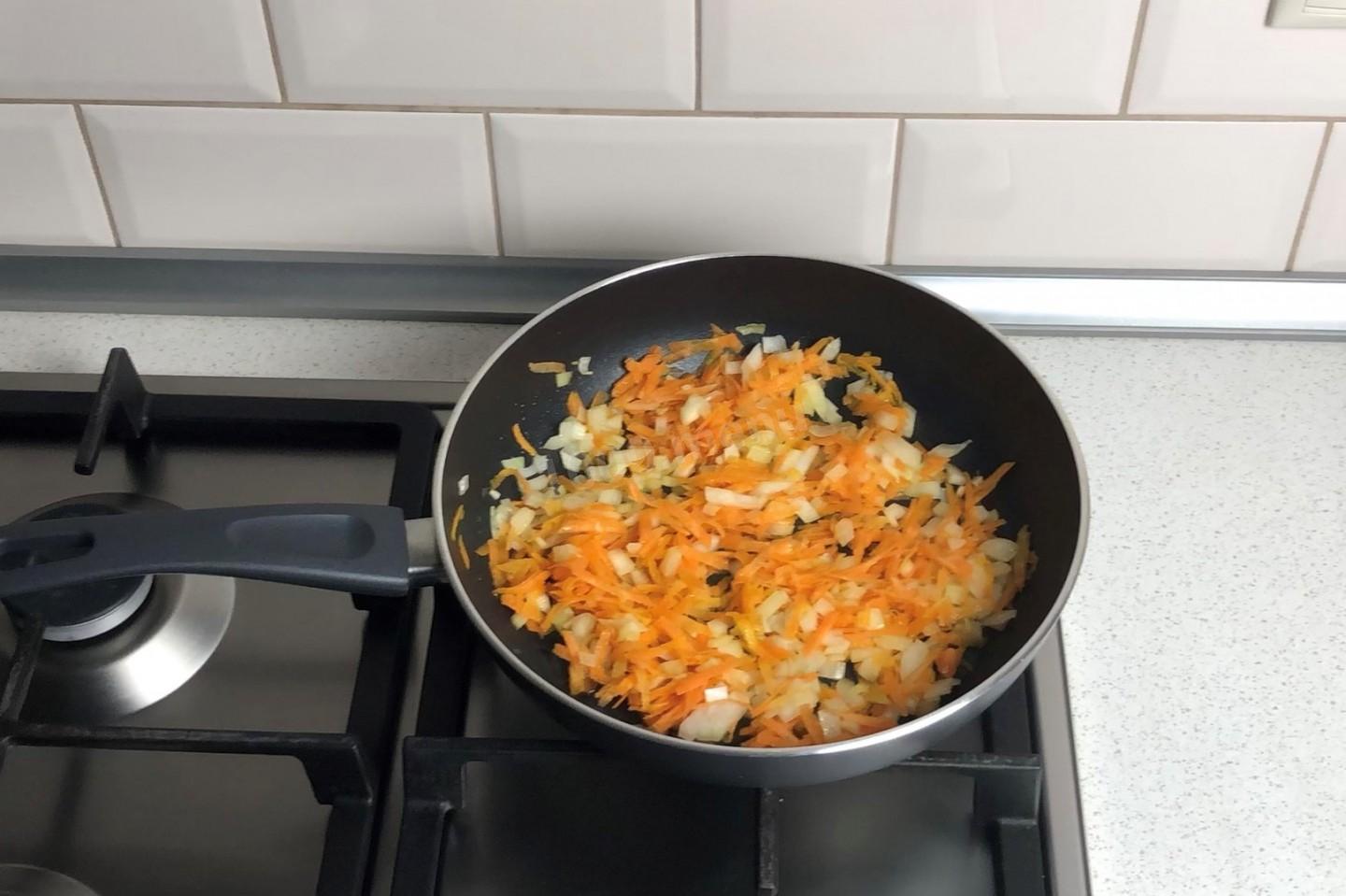 Шаг 6 приготовления Нут тушеный с овощами