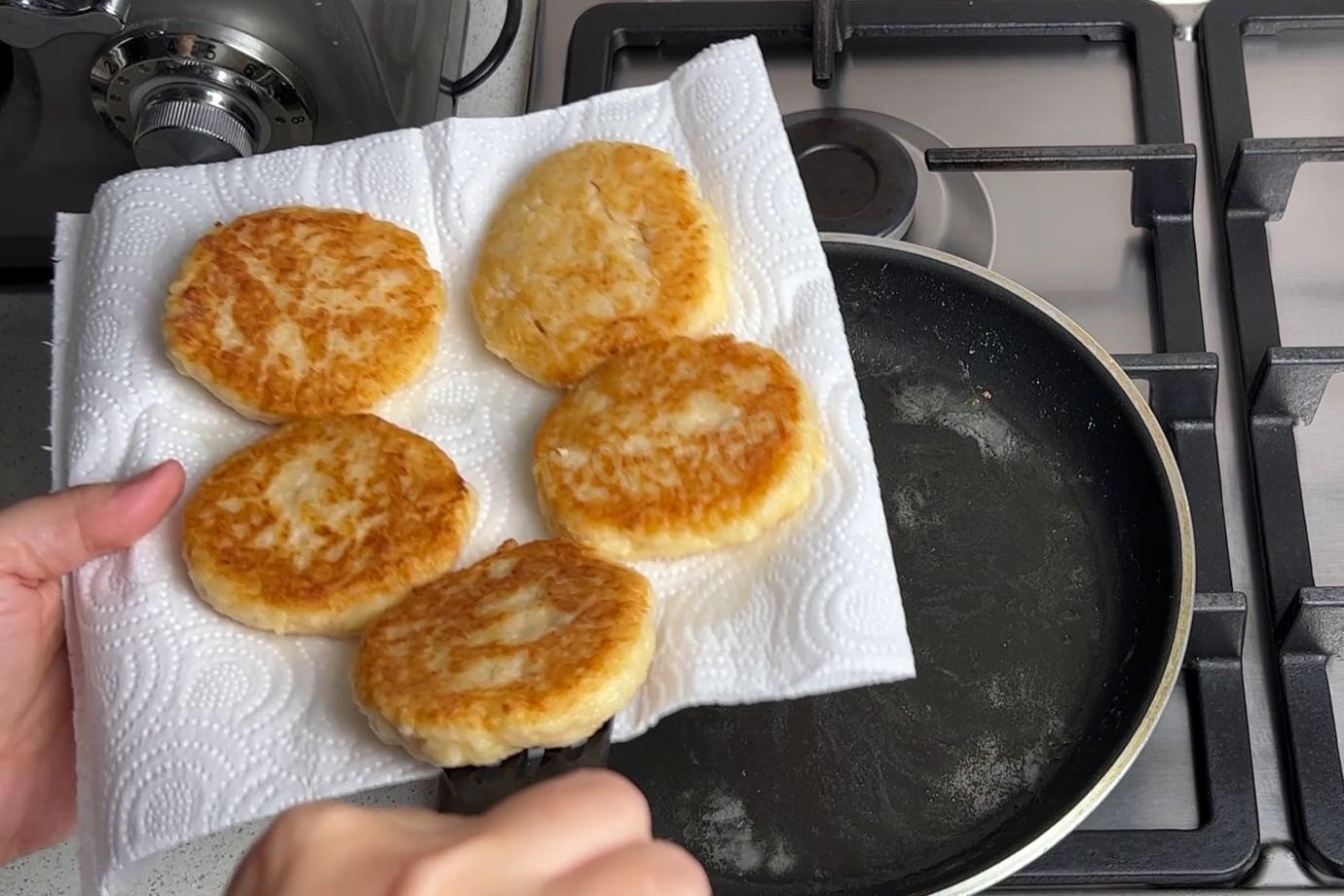 Шаг 7 приготовления Рисовые биточки