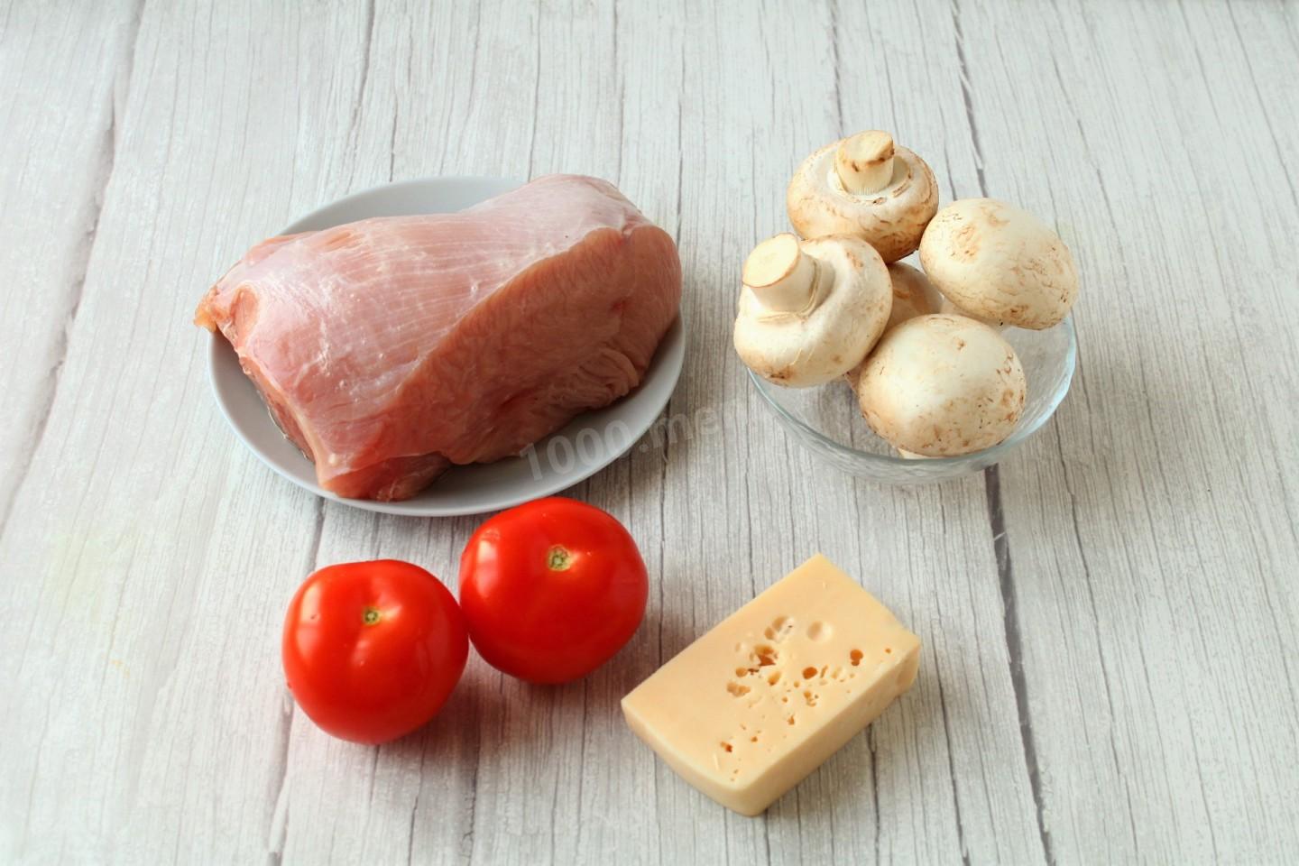Шаг 3 приготовления Индейка в духовке с грибами и сыром