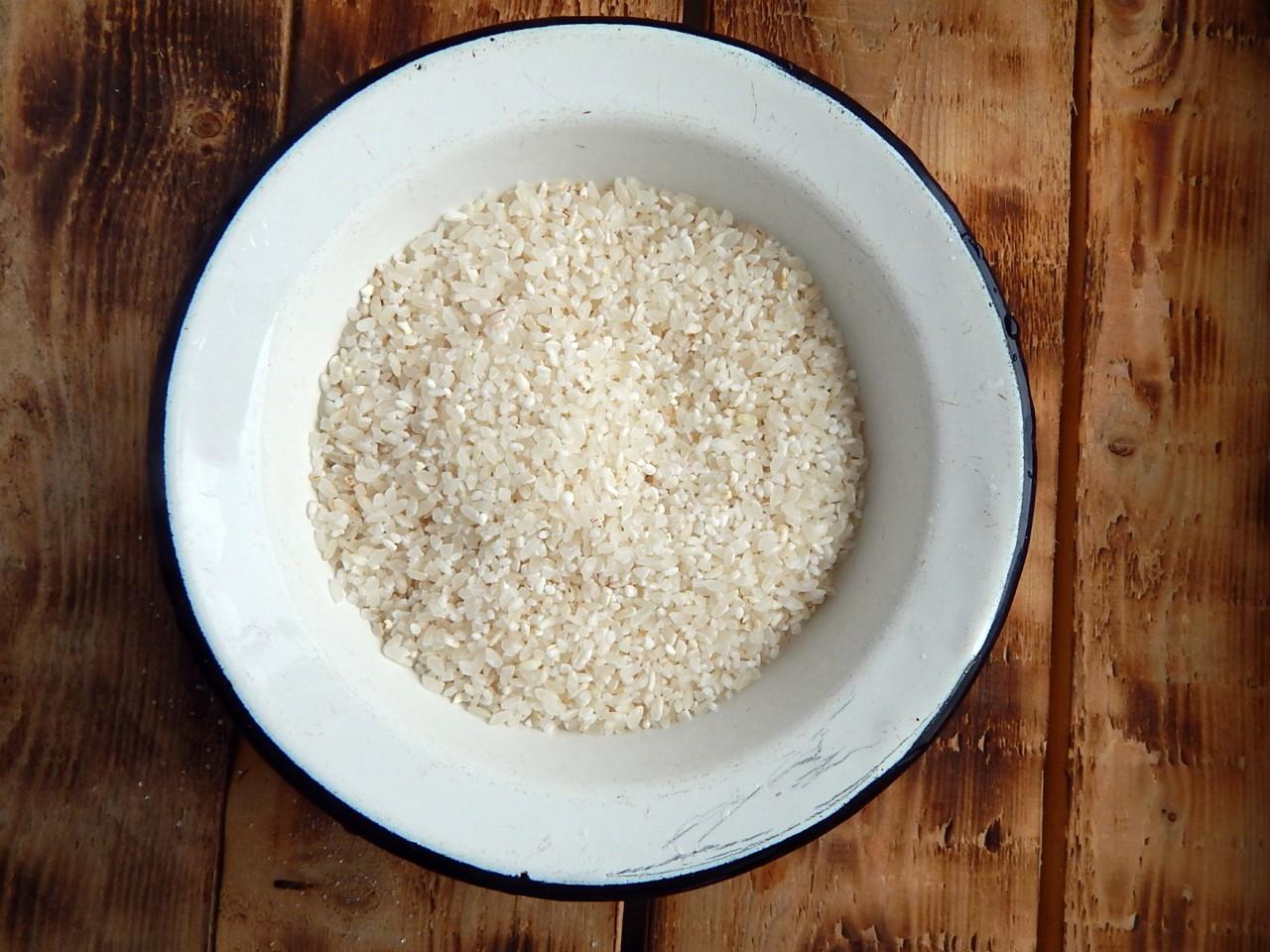 Шаг 2 приготовления Рисовая каша с курагой