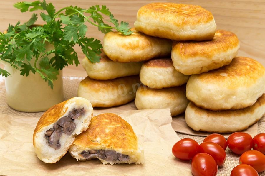 Обложка рецепта Жареные пирожки с грибами