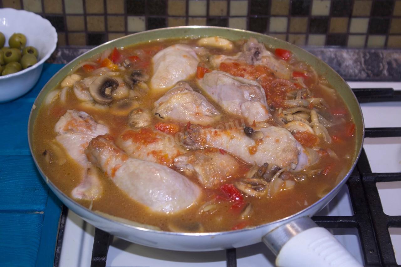 Шаг 16 приготовления Курица тушеная с грибами и овощами