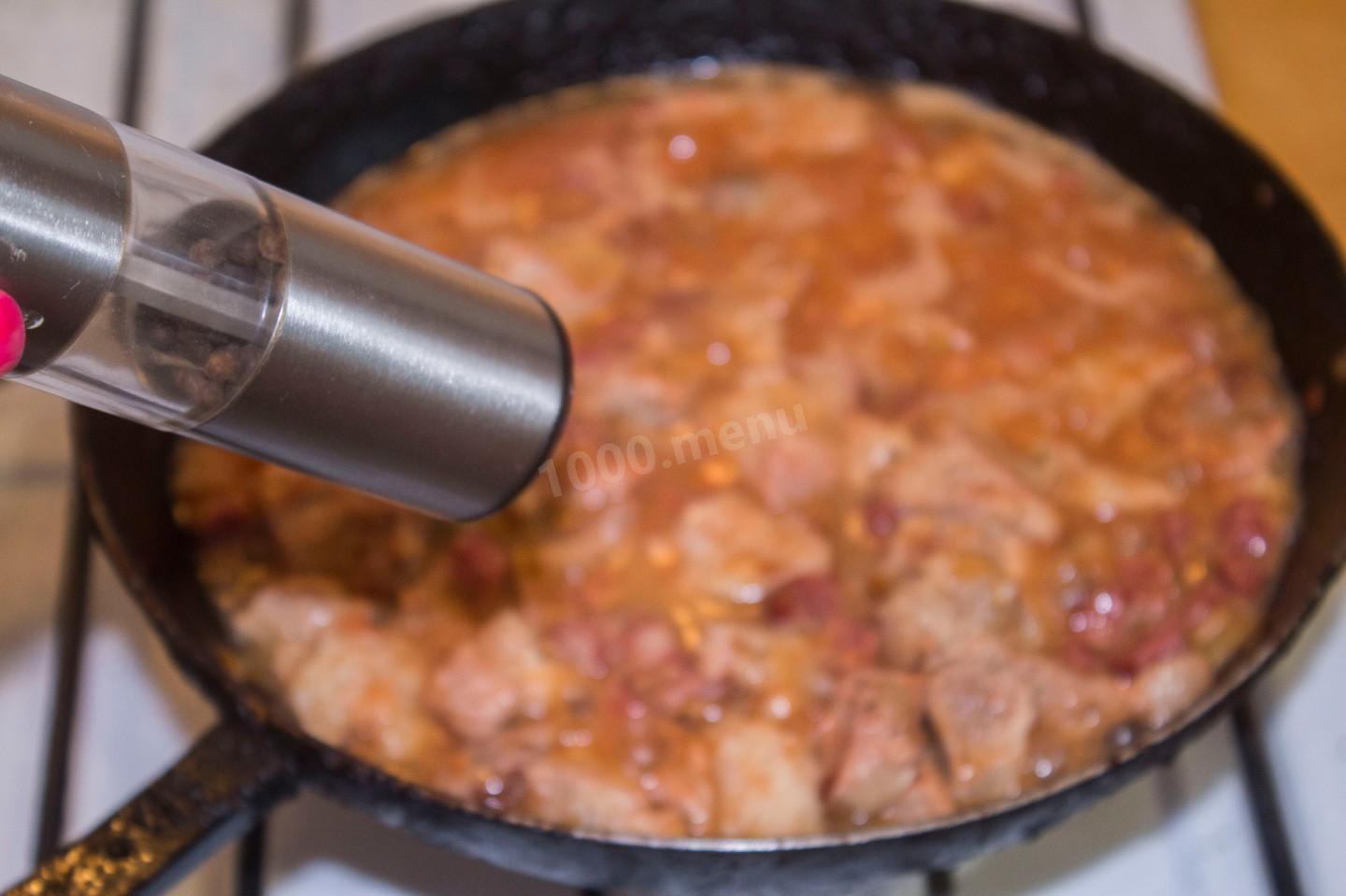 Шаг 11 приготовления Солянка из квашеной капусты с мясом
