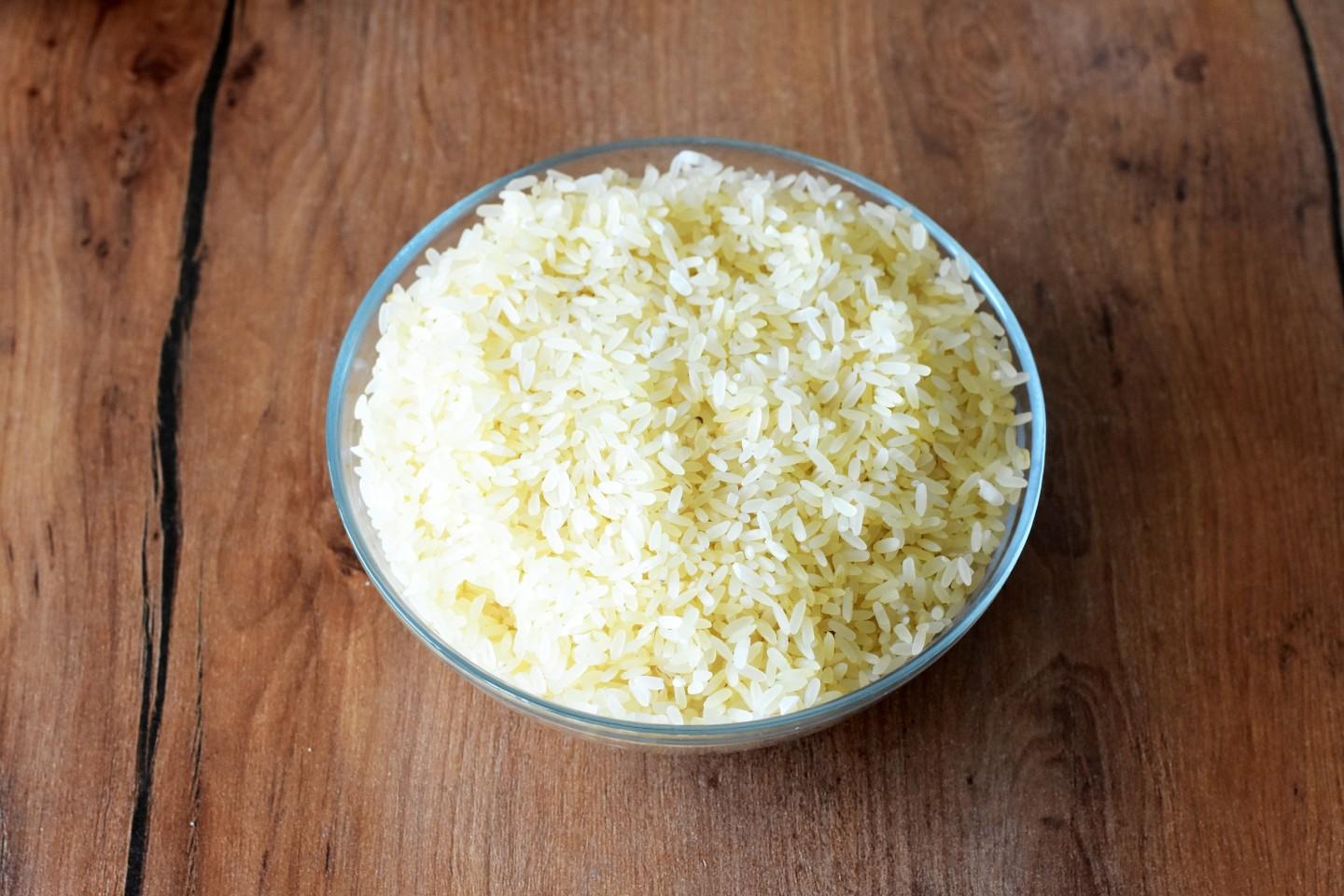 Шаг 3 приготовления Рис с мясом в мультиварке