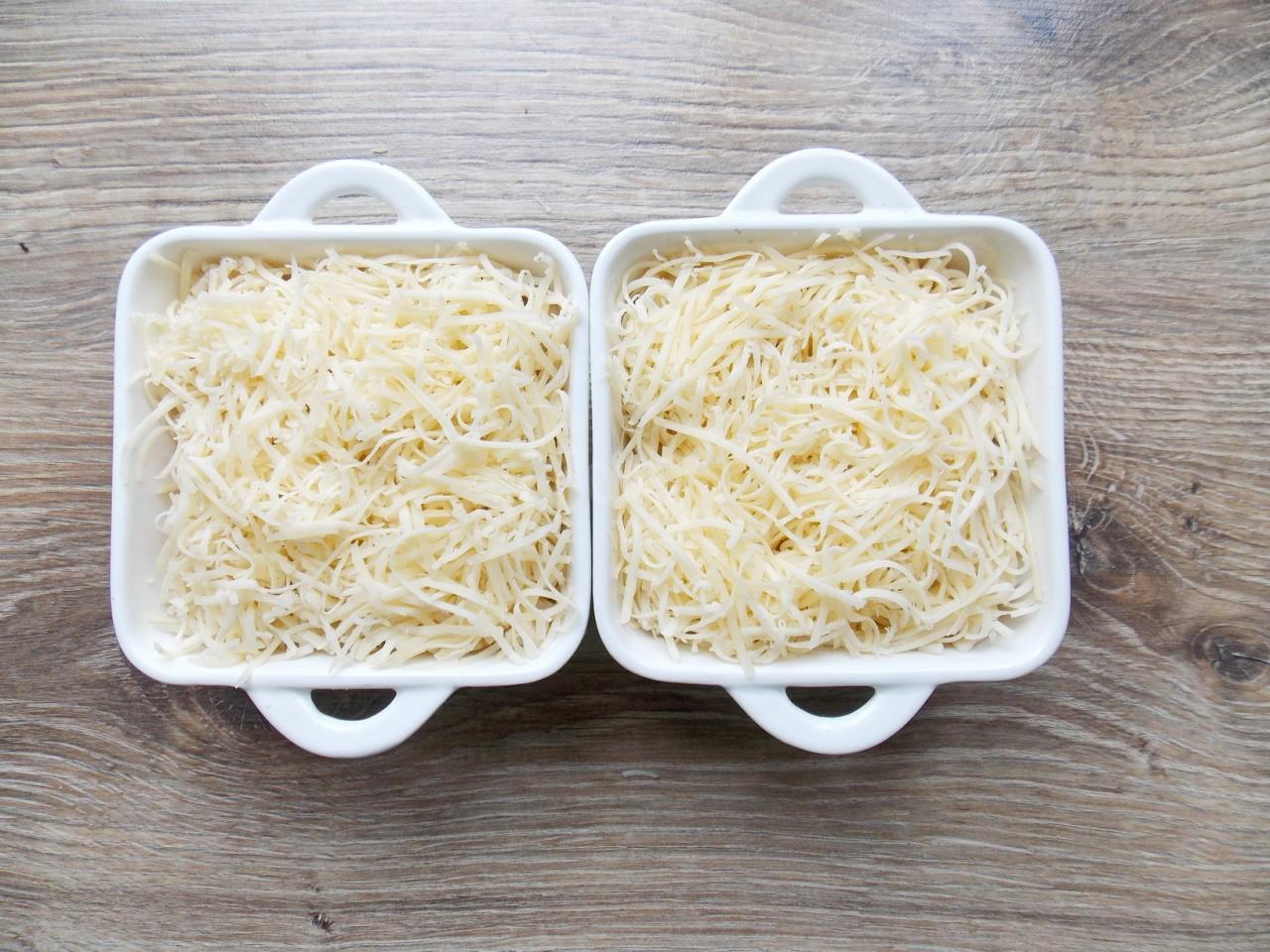 Шаг 6 приготовления Макароны в духовке с сыром и яйцом