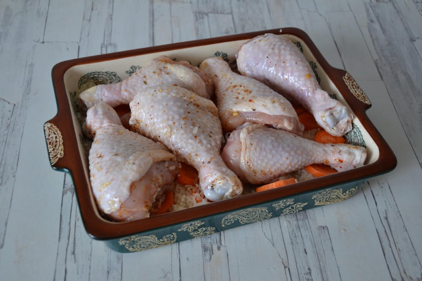 Шаг 6 приготовления Ленивая курица в духовке