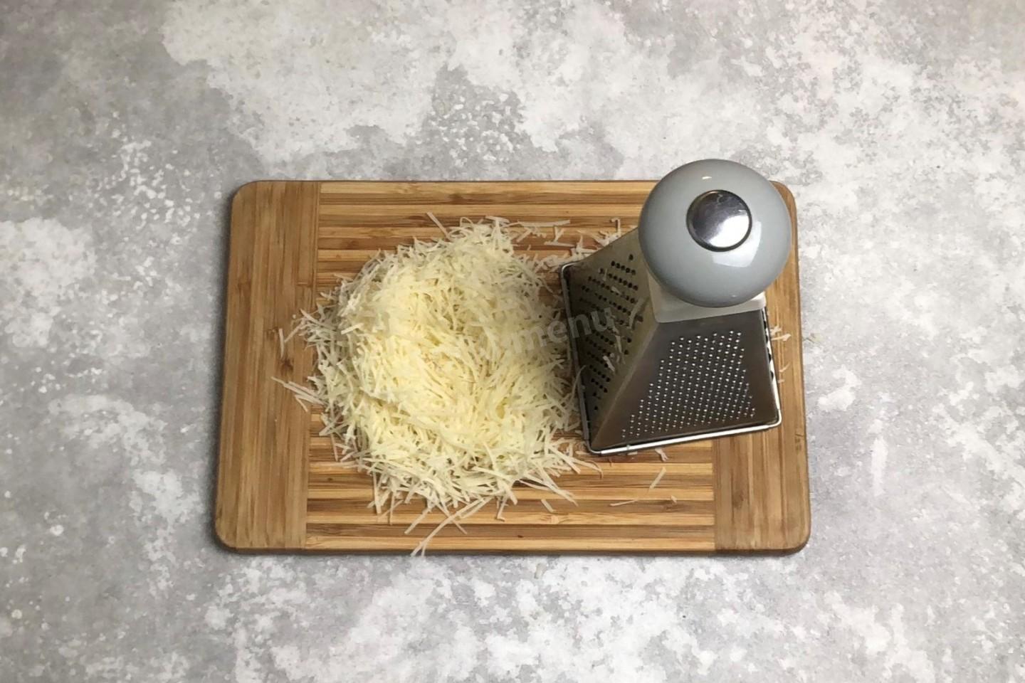 Шаг 8 приготовления Куриные ножки с грибами в духовке