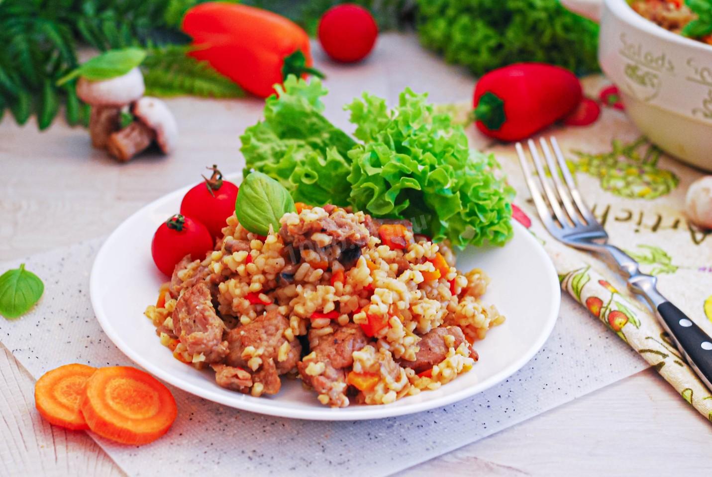 Шаг 12 приготовления Булгур с индейкой и овощами на сковороде