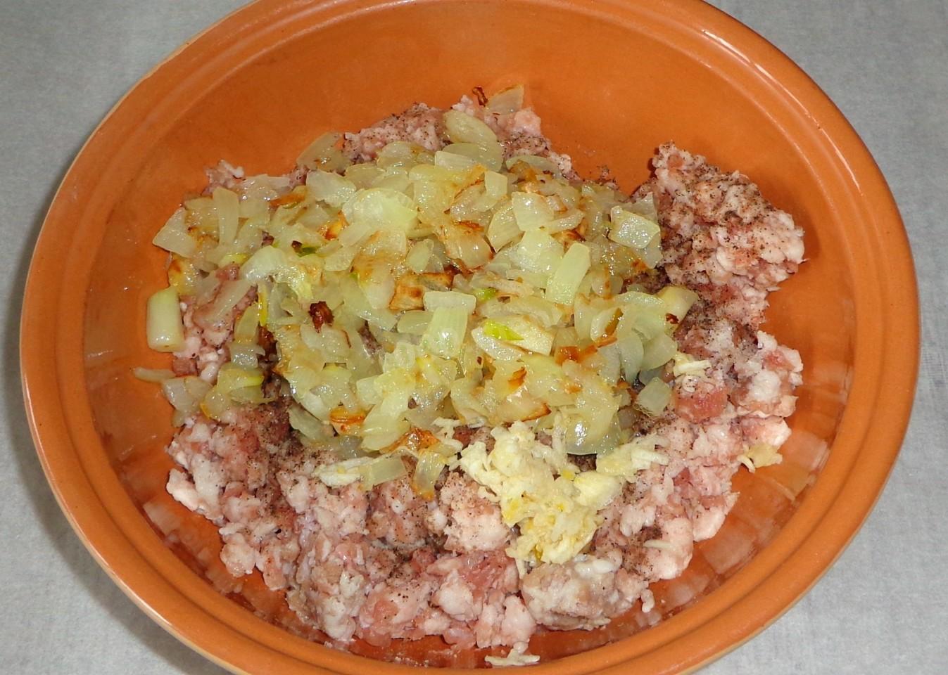 Шаг 5 приготовления Конкильони фаршированные мясом с сыром
